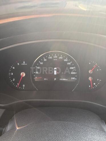 Kia Sorento-13