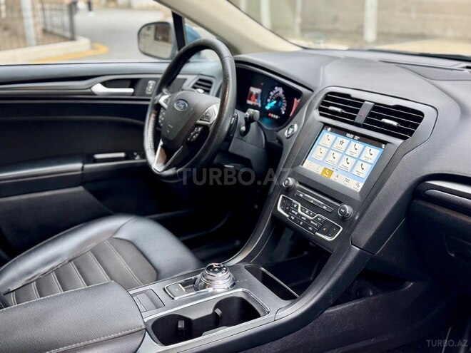 Ford Fusion (North America) 2018, 195,000 km - 15.0 l - Bakı