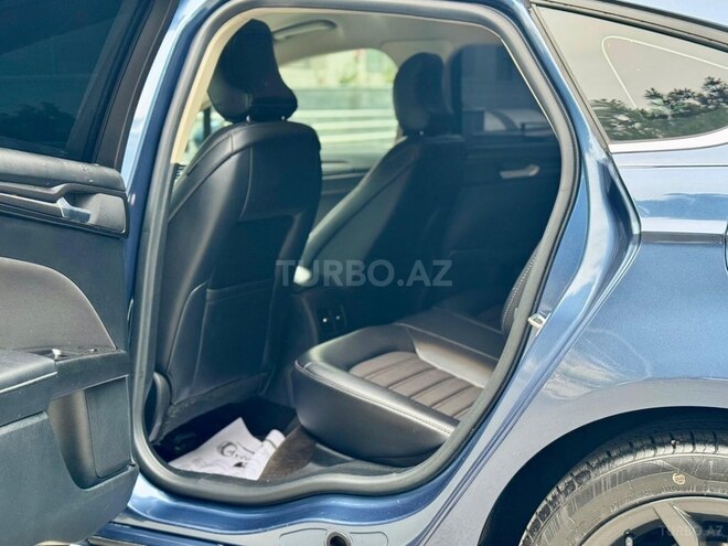 Ford Fusion (North America) 2018, 195,000 km - 15.0 l - Bakı