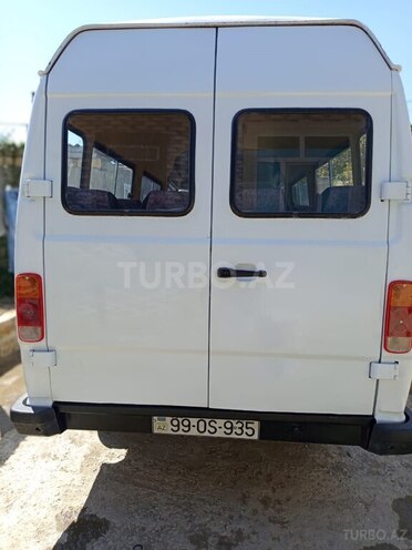 Mercedes 208 D 1992, 200,000 km - 2.3 л - Bakı