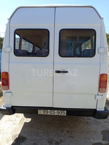 Mercedes 208 D 1992, 200,000 km - 2.3 л - Bakı
