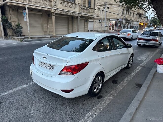 Hyundai Accent 2012, 999,999 km - 1.4 l - Bakı