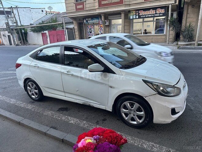 Hyundai Accent 2012, 999,999 km - 1.4 l - Bakı