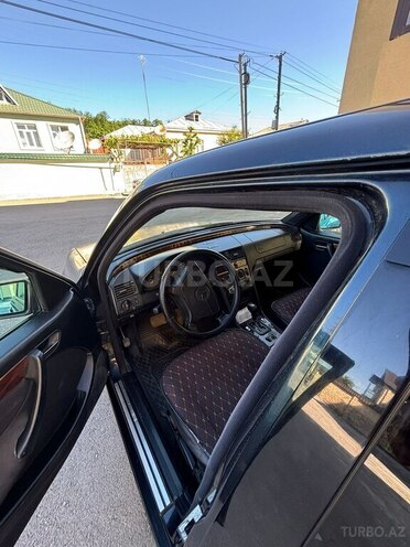 Mercedes C 180 1998, 333,000 km - 1.8 l - Qusar