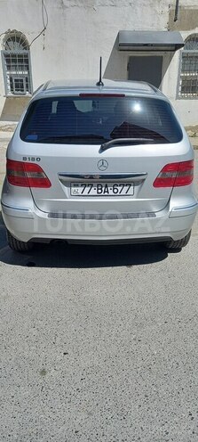Mercedes B 180 2010, 98,000 km - 1.7 l - Bakı
