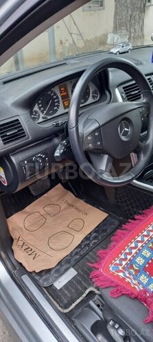 Mercedes B 180 2010, 98,000 km - 1.7 l - Bakı
