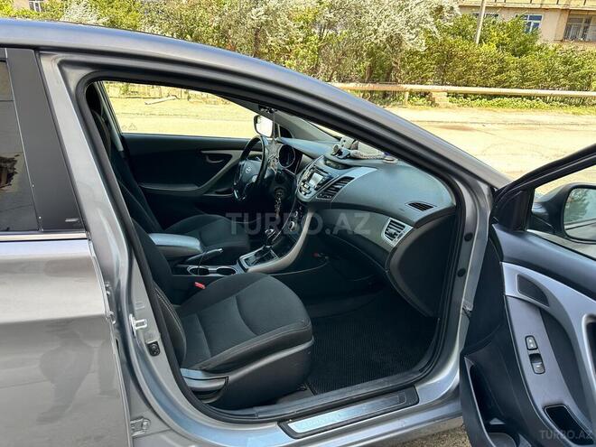 Hyundai Elantra 2015, 131,324 km - 1.8 l - Bakı