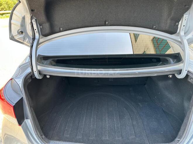 Hyundai Elantra 2015, 131,324 km - 1.8 l - Bakı