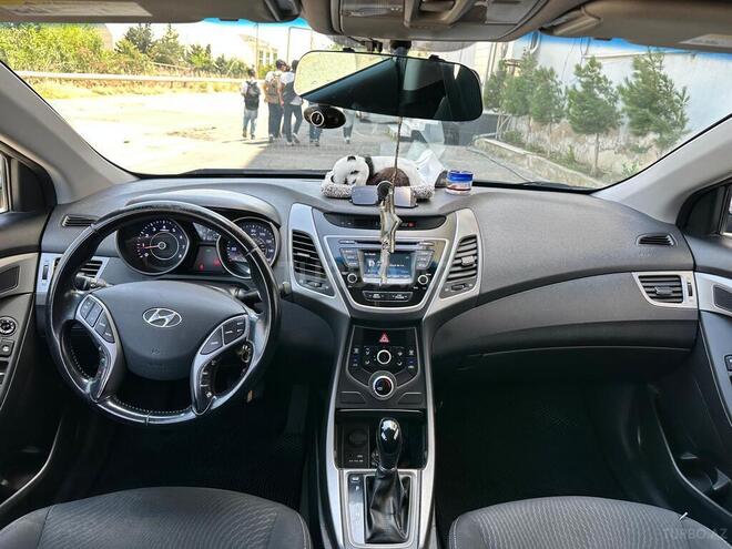 Hyundai Elantra 2015, 131,324 km - 1.8 l - Bakı