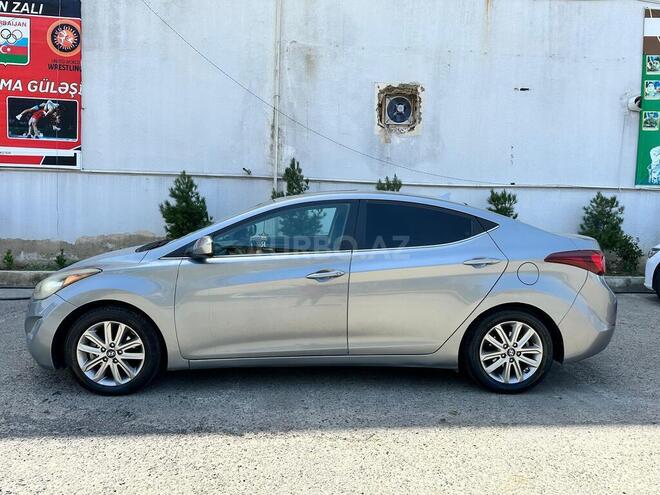 Hyundai Elantra 2015, 131,324 km - 1.8 l - Bakı