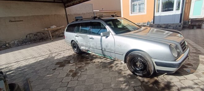 Mercedes E 200 1997, 430,000 km - 2.0 l - Bakı