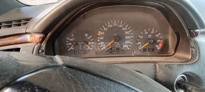 Mercedes E 200 1997, 430,000 km - 2.0 l - Bakı
