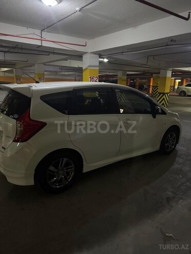 Nissan Note-5