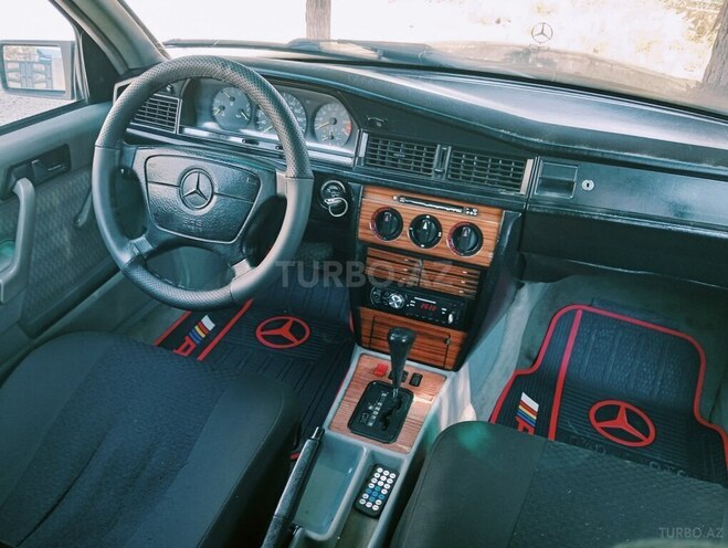 Mercedes 190 1992, 423,000 km - 2.0 l - Bakı