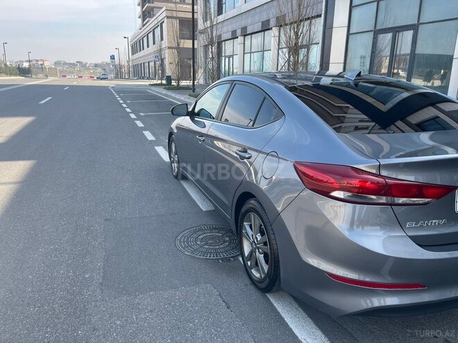 Hyundai Elantra 2018, 60,000 km - 2.0 л - Bakı