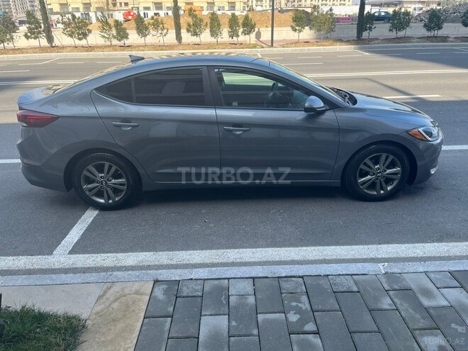 Hyundai Elantra 2018, 60,000 km - 2.0 л - Bakı