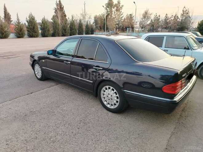 Mercedes E 230 1996, 455,500 km - 2.3 l - Sabirabad