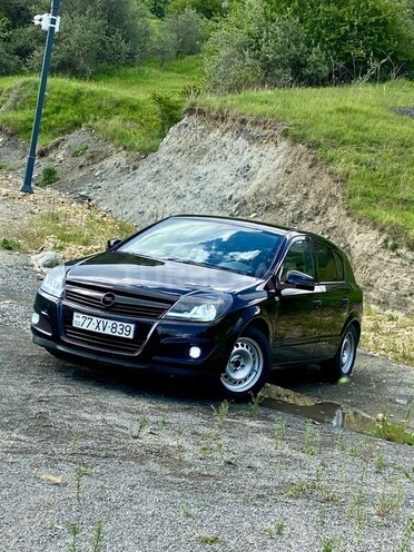 Opel Astra 2009, 244,000 km - 1.4 l - Gəncə