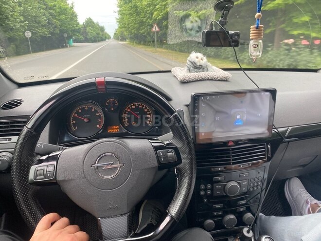 Opel Astra 2009, 244,000 km - 1.4 l - Gəncə
