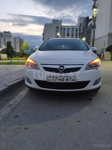 Opel Astra 2012, 405,571 km - 1.3 л - Füzuli