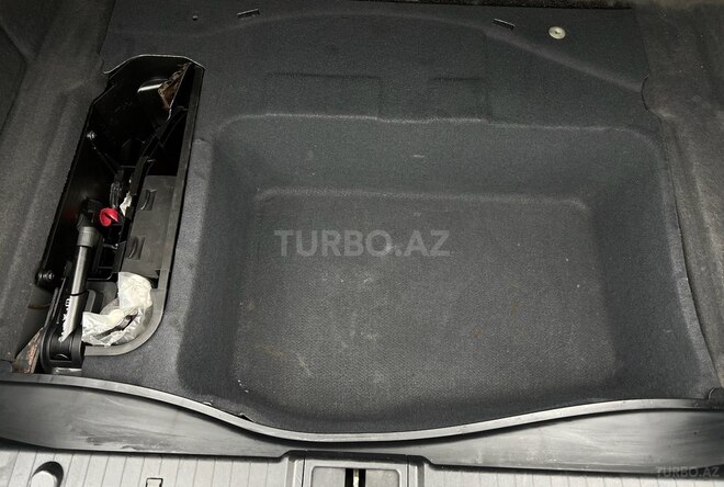 Mercedes E 240 2002, 242,000 km - 2.4 l - Şəmkir