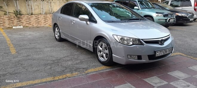 Honda Civic 2006, 284,000 km - 1.3 l - Bakı