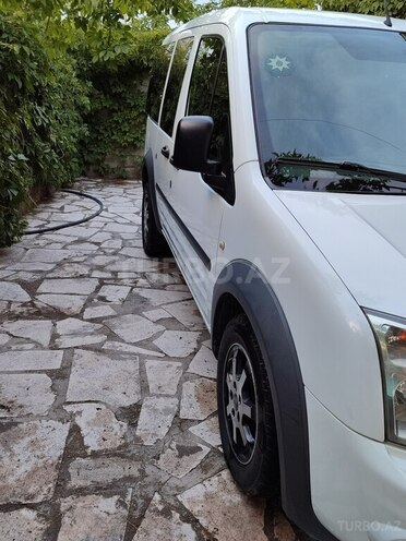 Ford Tourneo Connect 2013, 279,800 km - 1.8 л - Naxçıvan