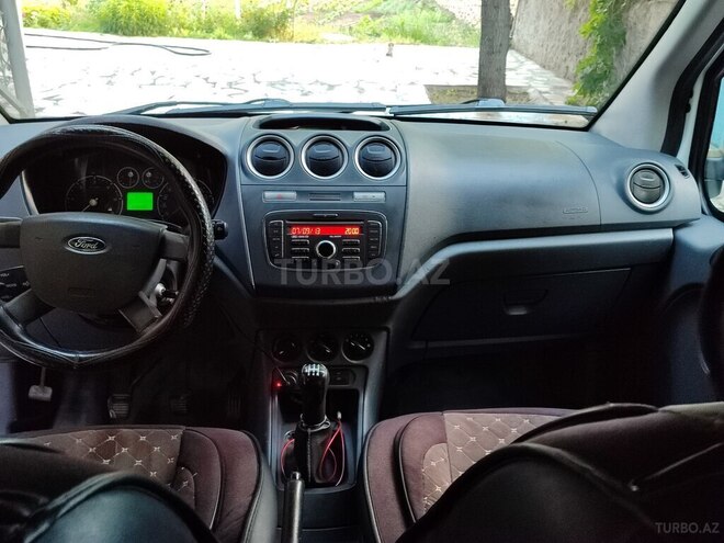 Ford Tourneo Connect 2013, 279,800 km - 1.8 л - Naxçıvan