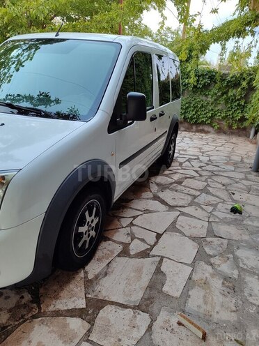 Ford Tourneo Connect 2013, 279,800 km - 1.8 л - Naxçıvan