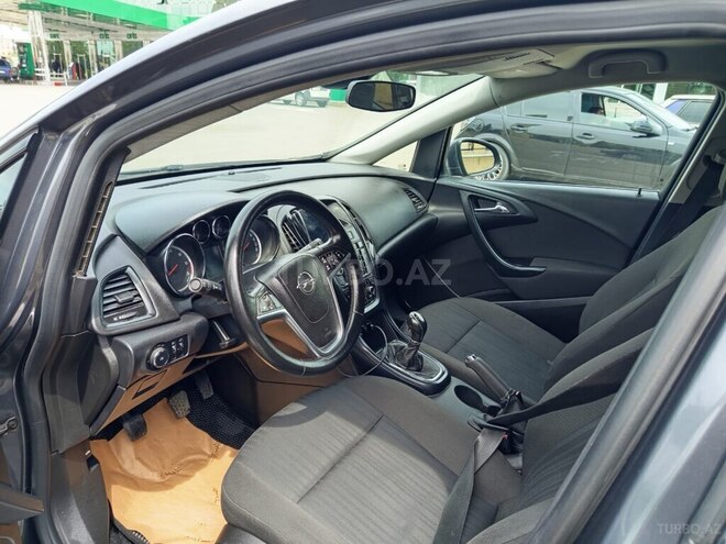 Opel Astra 2011, 240,000 km - 1.3 l - Gəncə