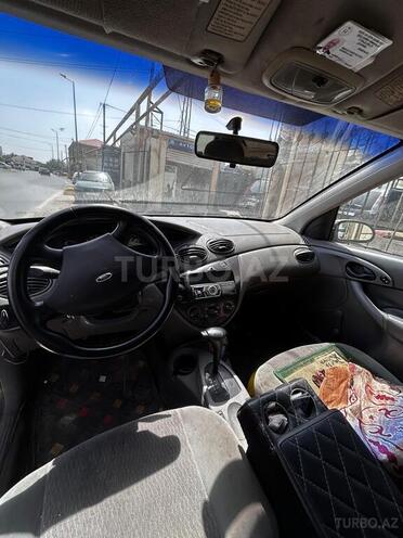 Ford Focus 2000, 238,500 km - 2.0 l - Bakı