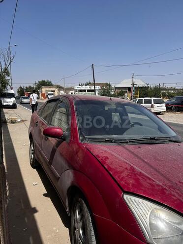 Ford Focus 2000, 238,500 km - 2.0 l - Bakı