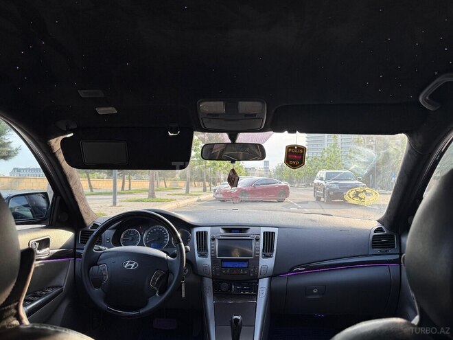 Hyundai Sonata-14