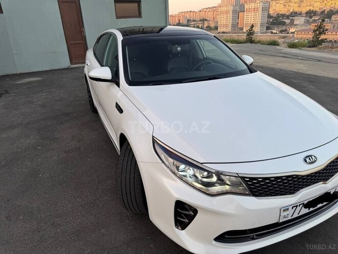 Kia K5-10