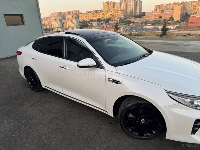 Kia K5-21
