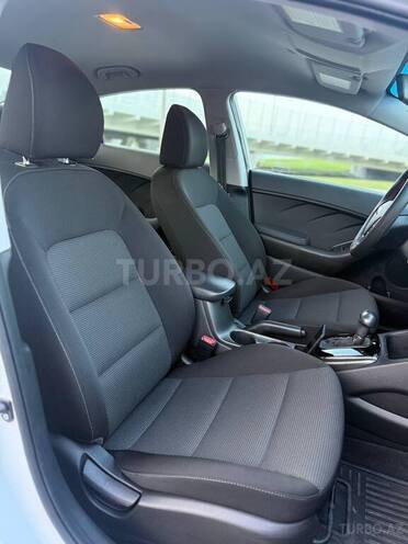 Kia Forte-11