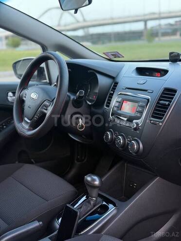 Kia Forte-10
