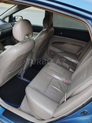 Toyota Prius-8