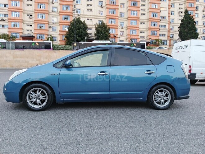 Toyota Prius-3