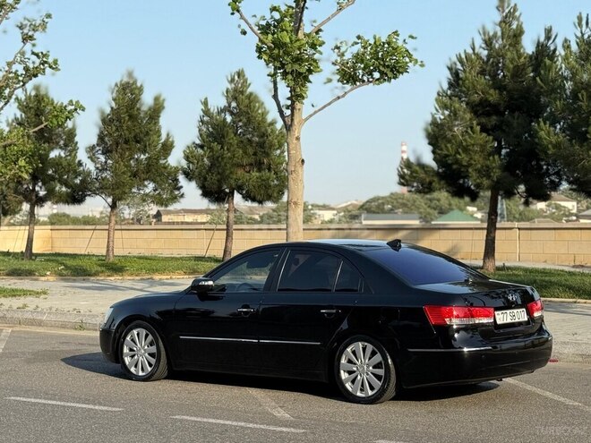 Hyundai Sonata-6