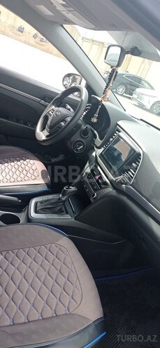 Hyundai Avante 2016, 160,000 km - 1.6 l - Bakı