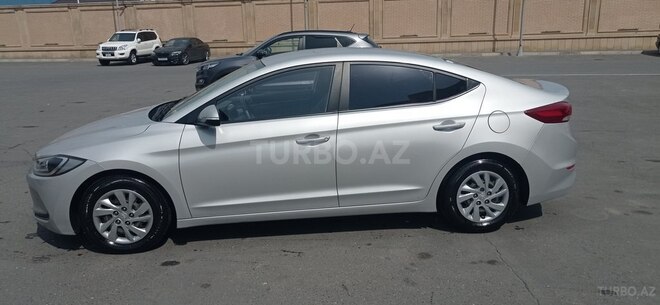 Hyundai Avante 2016, 160,000 km - 1.6 l - Bakı