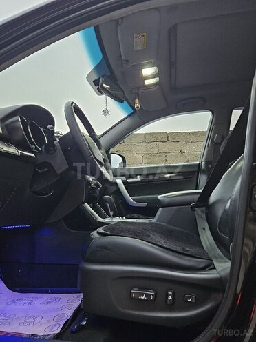 Kia Sorento-19