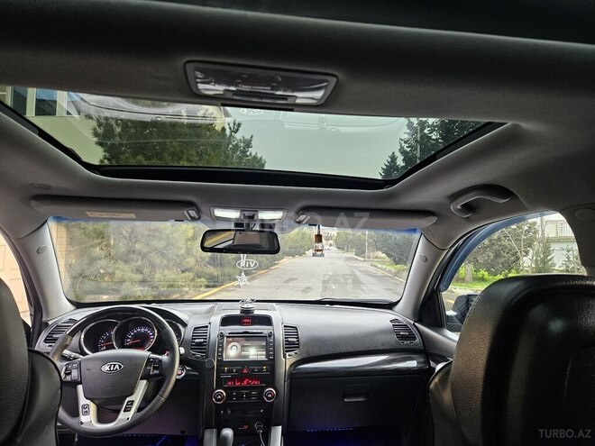 Kia Sorento-11