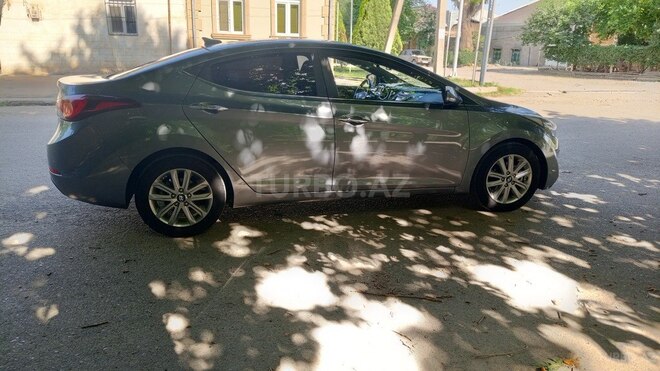 Hyundai Elantra 2015, 143,000 km - 1.6 l - Gəncə