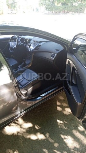 Hyundai Elantra 2015, 143,000 km - 1.6 l - Gəncə
