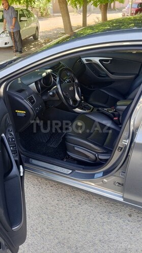 Hyundai Elantra 2015, 143,000 km - 1.6 l - Gəncə