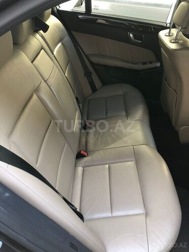 Mercedes E 250 2011, 300,000 km - 1.8 l - Bakı