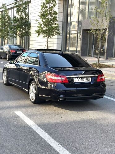 Mercedes E 250 2011, 300,000 km - 1.8 l - Bakı