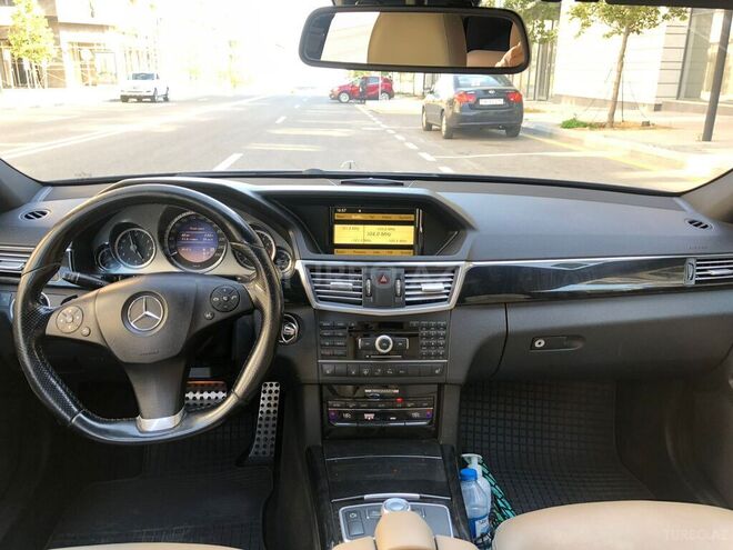 Mercedes E 250 2011, 300,000 km - 1.8 l - Bakı